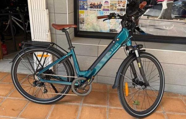 Electric City Bike for rent in Jávea – Fiido e-bike with rack and lights